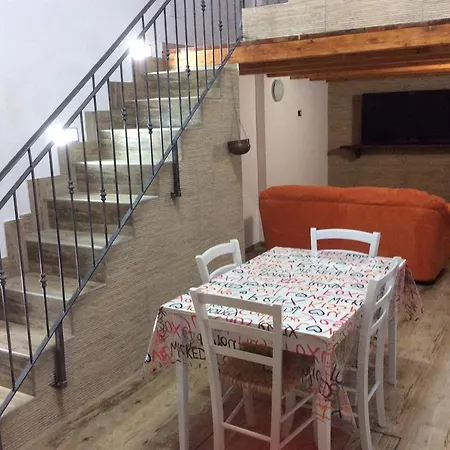 Apartment Monolocale Per Vacanze *